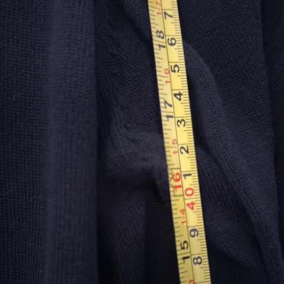 Emporio Armani Black V-Neck Sweater with Classic Pullover Style - Picture 13 of 13